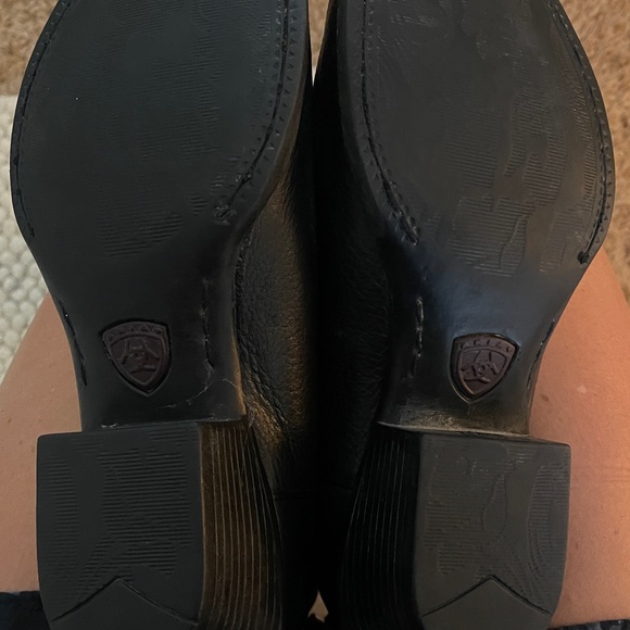 Black Ariat Heritage R Toe Western boots size 8 style# 10001037(15770) - Picture 5 of 12